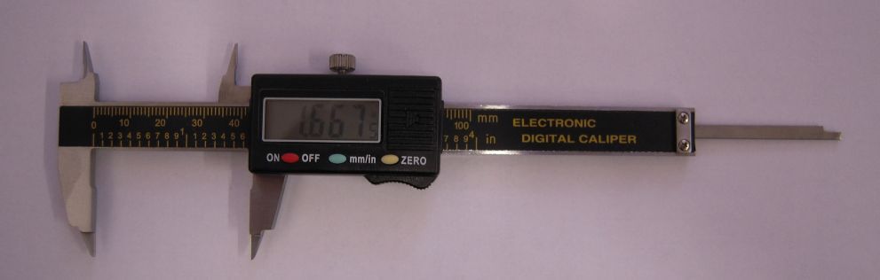 Posuvné měřítko digitální